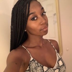 Meet your Posher, Brittany